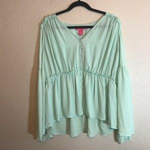Catherine blouse - size large. Flowing